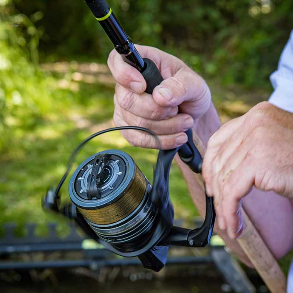 MATRIX Aquos Ultra Reel 6000