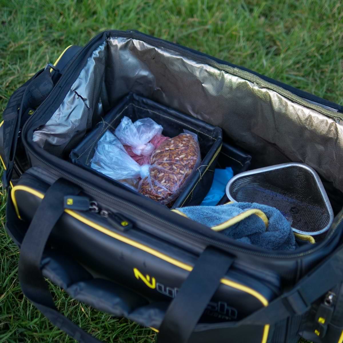 NUFISH Aqualock Tackle and Bait Bag