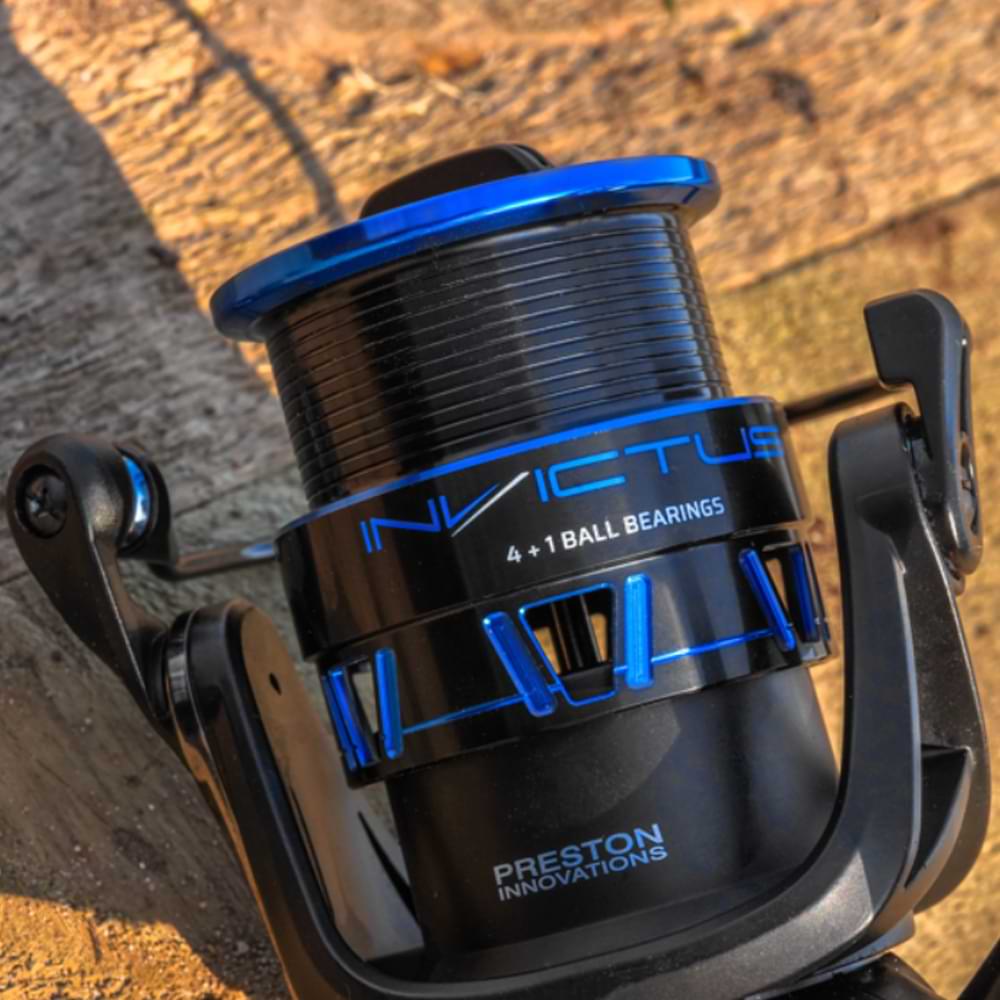 PRESTON Invictus 320