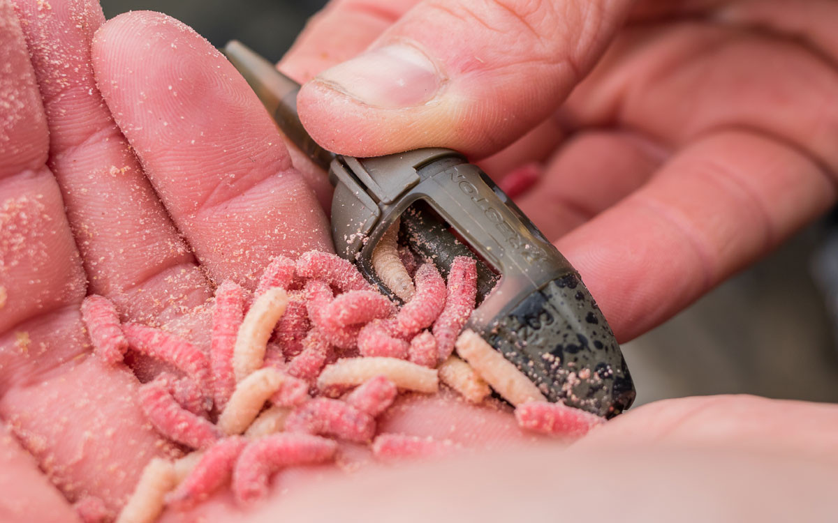 PRESTON ICS In-Line Maggot Feeder - Small