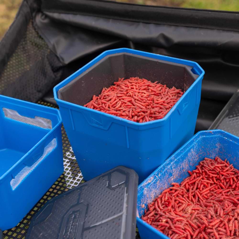 PRESTON 4 Pint Bait Tub - 2023