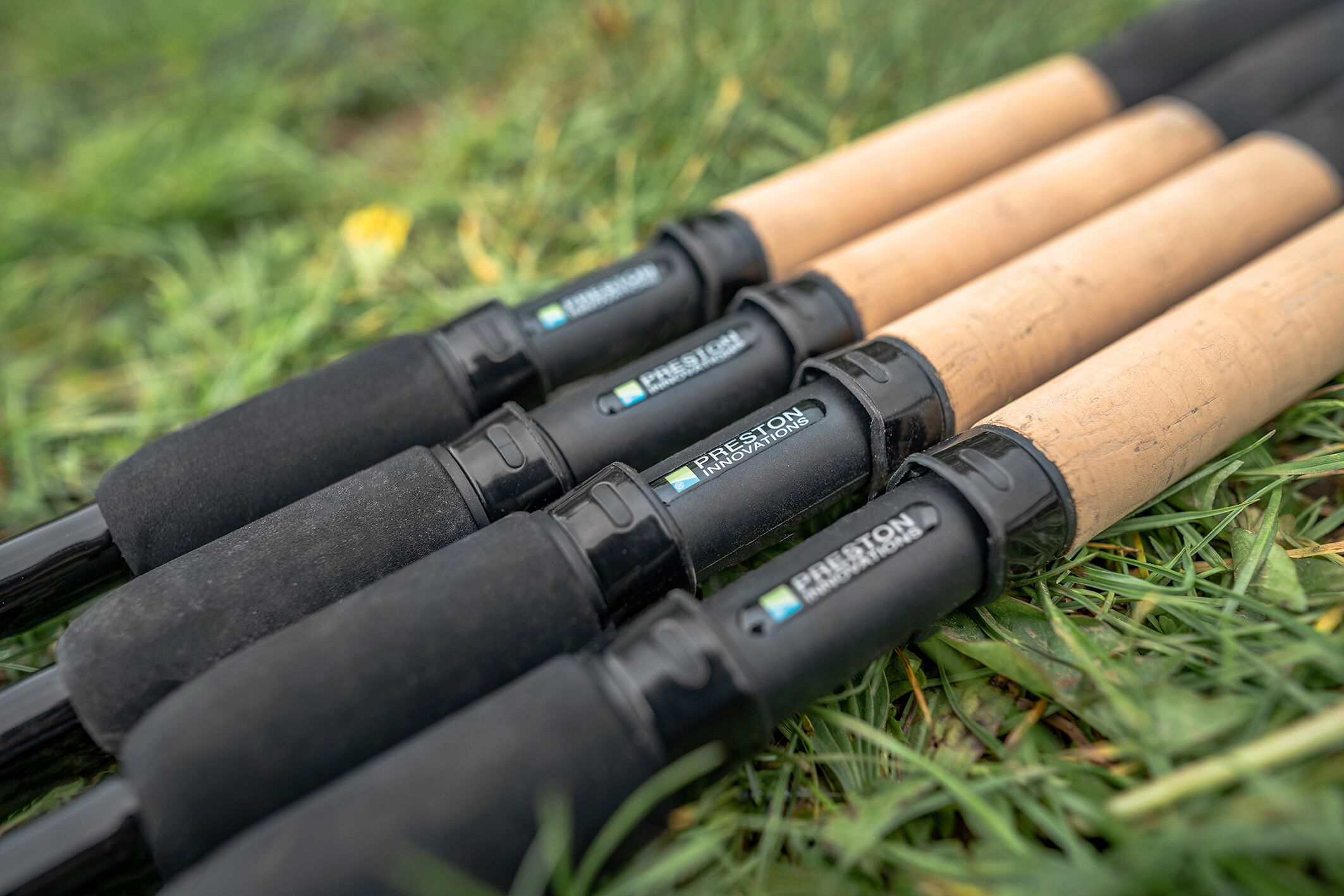 PRESTON Monster X 9ft Carp Feeder