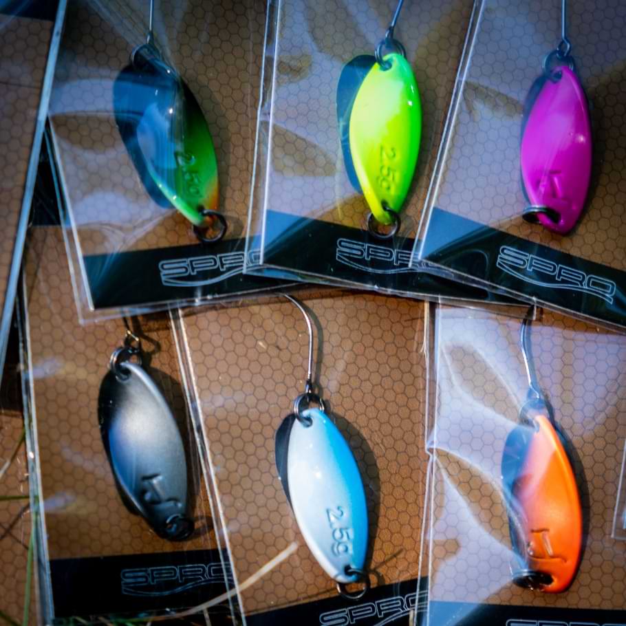 TROUT MASTER Incy Spin Spoon 2.5g