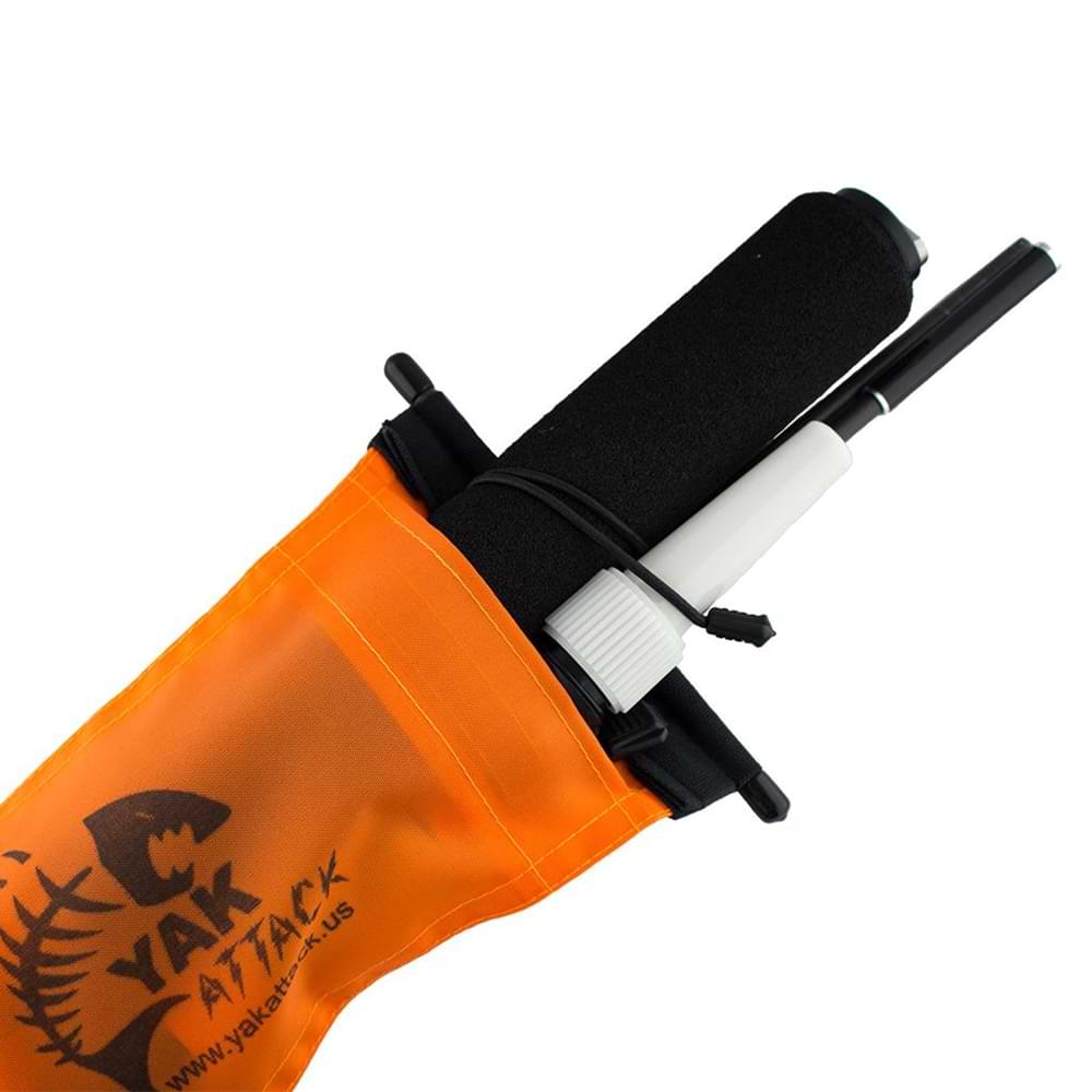 YAKATTACK VISI CarbonPro Led Light and Flag Combo